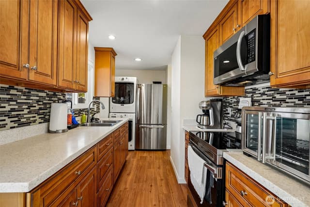 Property photo for 30628 2nd Avenue SW, Federal Way photo 2