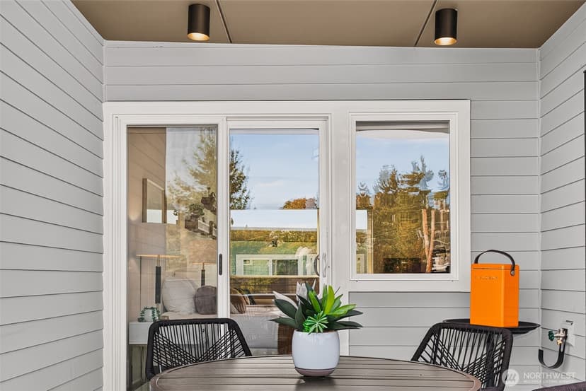 Property photo for 3649 Francis Avenue N #B, Seattle photo 35