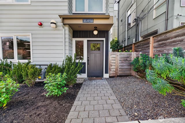 Property photo for 3649 Francis Avenue N #B, Seattle