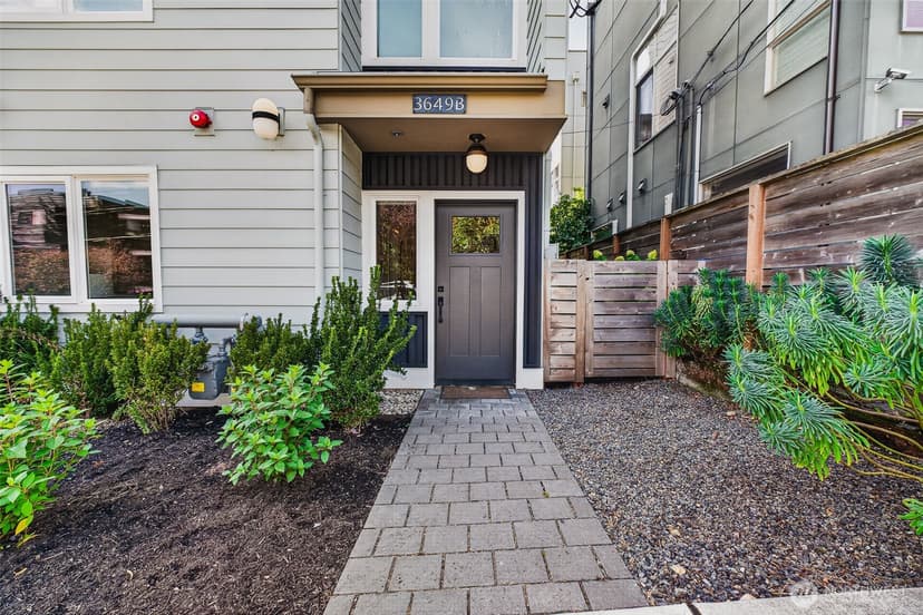 Property photo for 3649 Francis Avenue N #B, Seattle
