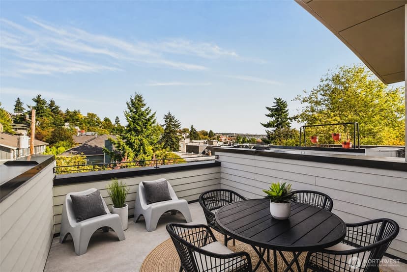 Property photo for 3649 Francis Avenue N #B, Seattle photo 32