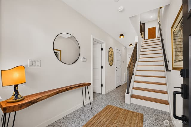 Property photo for 3649 Francis Avenue N #B, Seattle photo 4