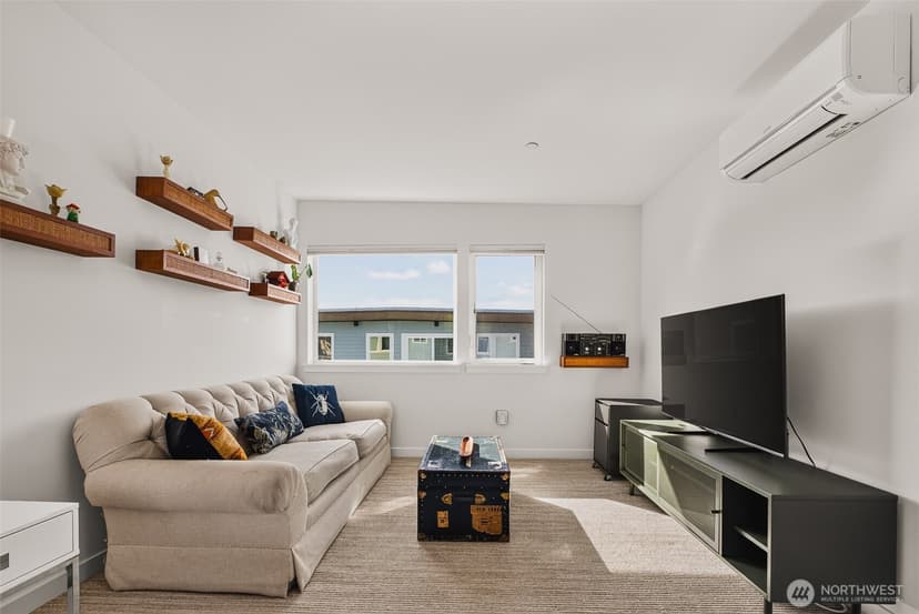 Property photo for 3649 Francis Avenue N #B, Seattle photo 30