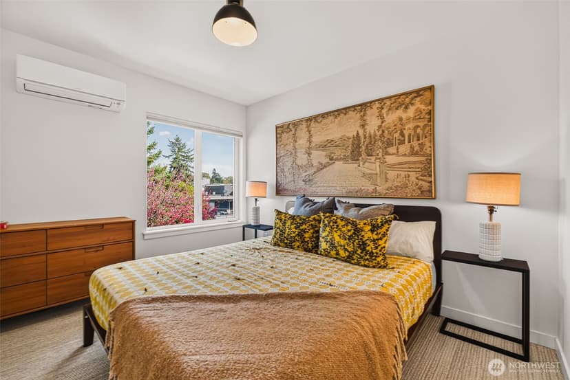 Property photo for 3649 Francis Avenue N #B, Seattle photo 17