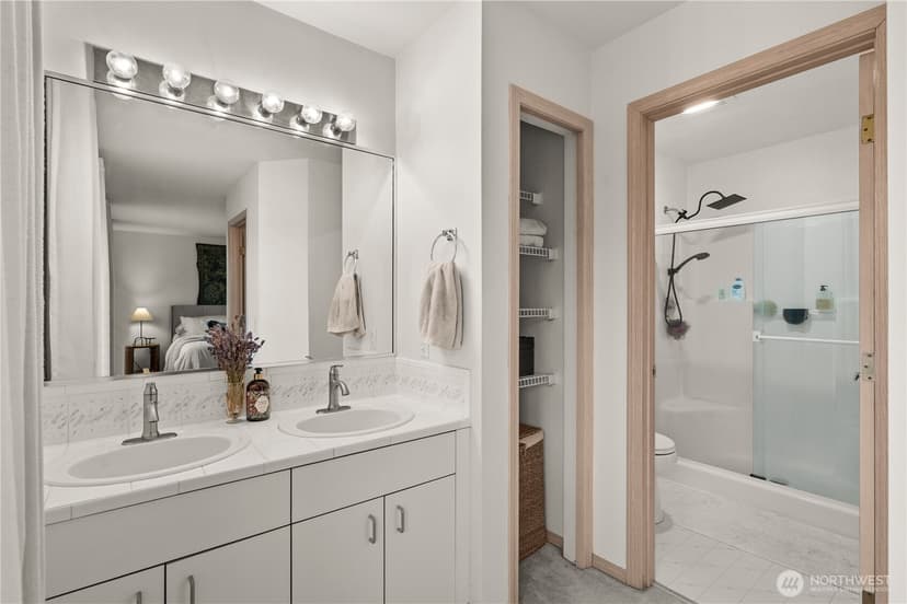 Property photo for 21828 SE 236th Place, Maple Valley photo 17