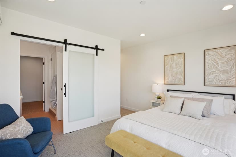Property photo for 6211 12th Avenue NE, Seattle photo 18