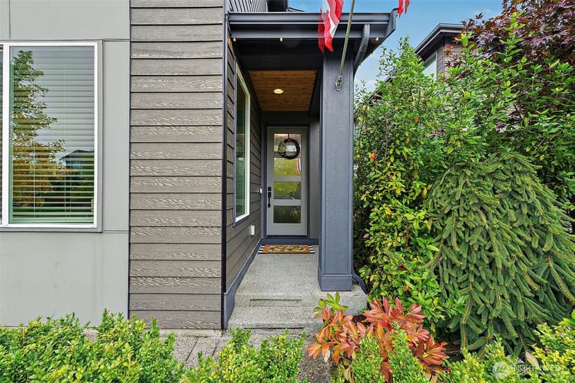 Property photo for 14708 199th Avenue E, Bonney Lake photo 2