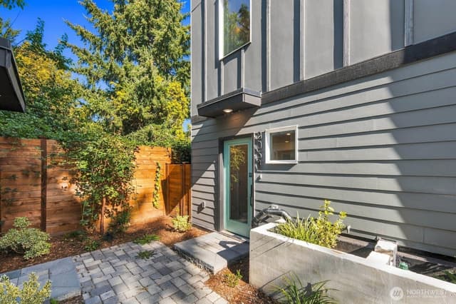 Property photo for 806 B S Rose Street, Seattle