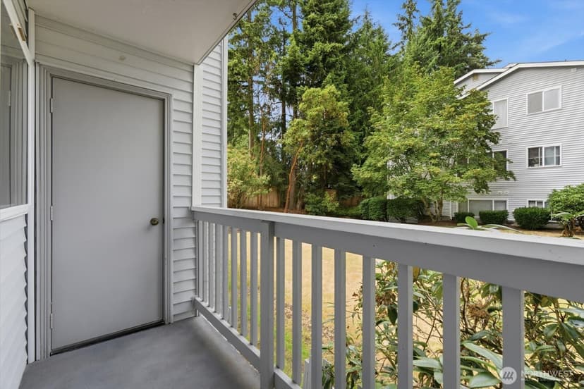 Property photo for 7019 210th Street SW #4, Lynnwood photo 7