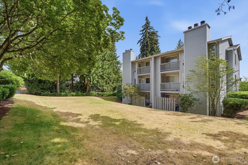 Property photo for 7019 210th Street SW #4, Lynnwood photo 19