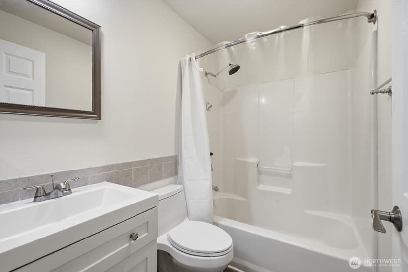 Property photo for 7019 210th Street SW #4, Lynnwood photo 16