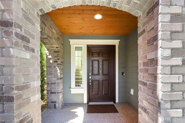 Property photo for 10922 NE 194th Drive, Bothell photo 2