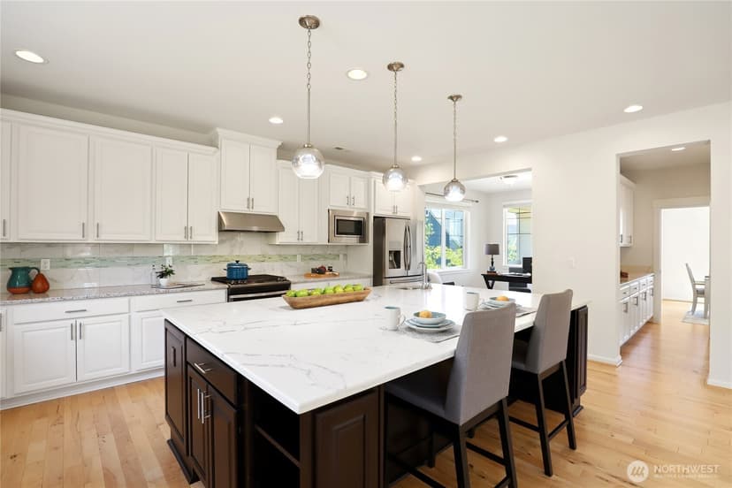 Property photo for 10922 NE 194th Drive, Bothell photo 6
