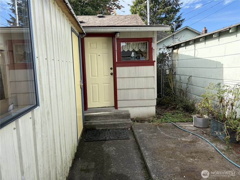 Property photo for 1927 Wetmore Avenue, Everett photo 23