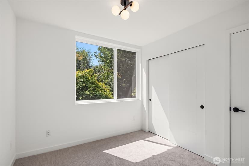 Property photo for 2538 14th Avenue W #E, Seattle photo 16