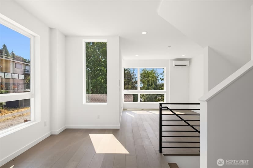 Property photo for 2538 14th Avenue W #E, Seattle photo 8