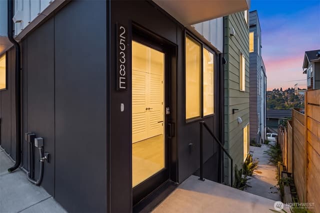 Property photo for 2538 14th Avenue W #E, Seattle photo 2