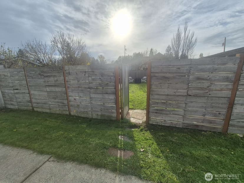 Property photo for 931 Mill Avenue, Snohomish photo 4