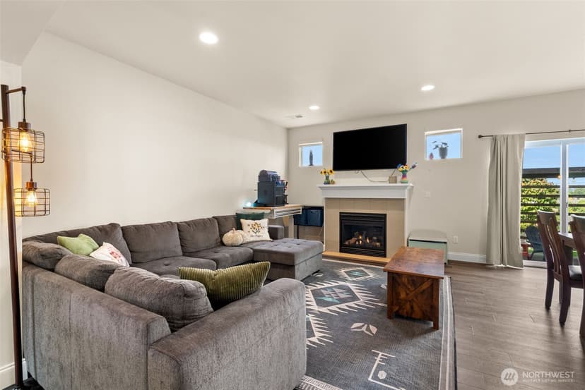 Property photo for 2507 189th Street Ct E, Tacoma photo 8