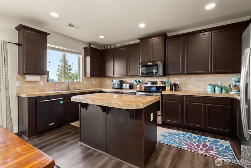 Property photo for 2507 189th Street Ct E, Tacoma photo 10