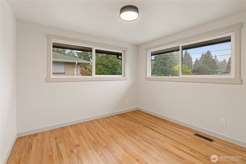 Property photo for 18625 81st Avenue W, Edmonds photo 14
