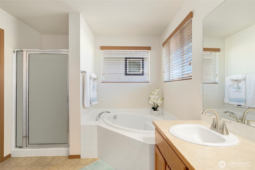 Property photo for 11501 185th Street E, Puyallup photo 23