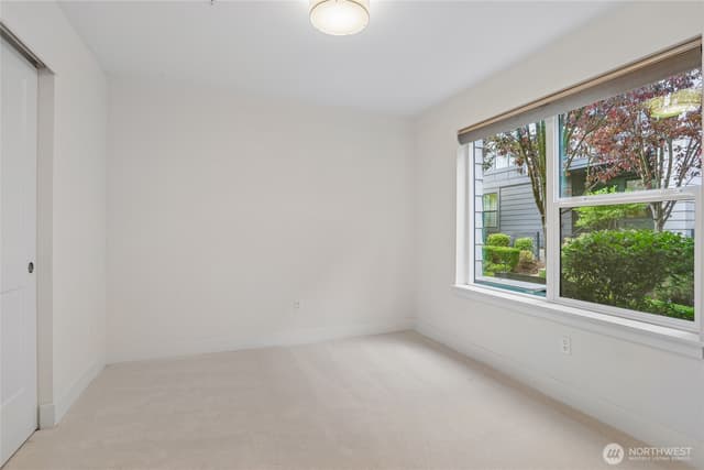 Property photo for 18319 96th Lane NE #B, Bothell photo 4