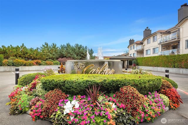Property photo for 2760 76th Avenue SE #402, Mercer Island