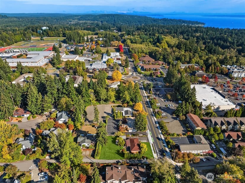 Property photo for 1129 Madison Avenue N, Bainbridge Island photo 19