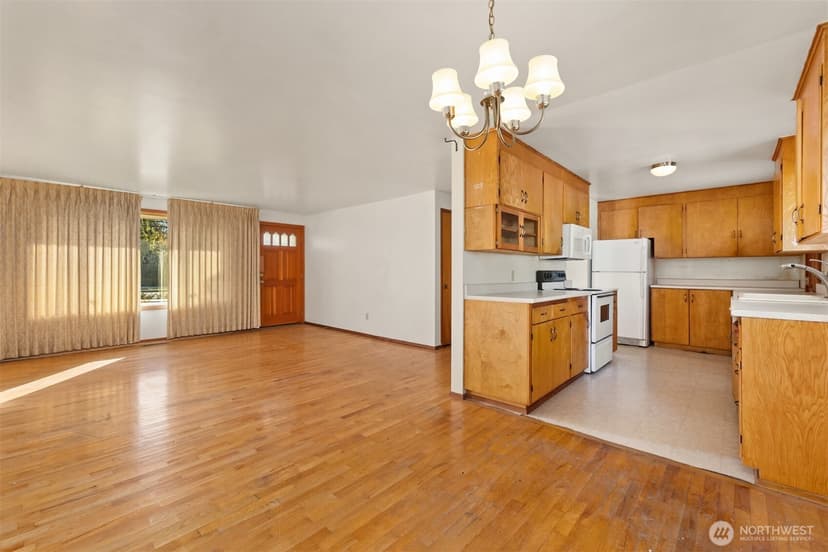 Property photo for 1129 Madison Avenue N, Bainbridge Island photo 6