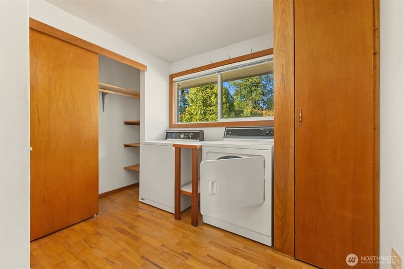 Property photo for 1129 Madison Avenue N, Bainbridge Island photo 10