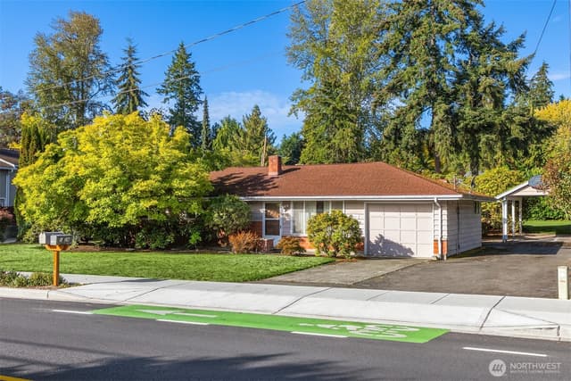 Property photo for 1129 Madison Avenue N, Bainbridge Island photo 2