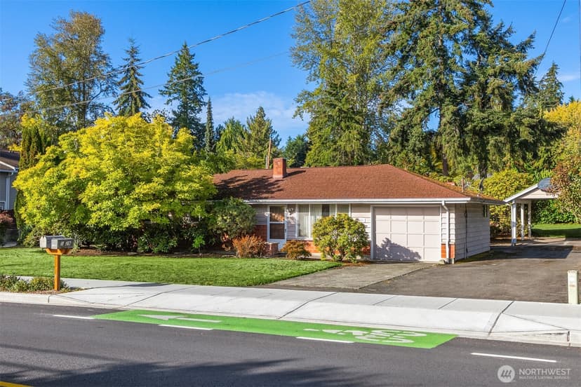 Property photo for 1129 Madison Avenue N, Bainbridge Island photo 2