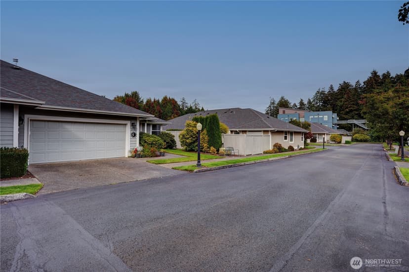 Property photo for 1108 Garden Circle #11B, Fircrest photo 4