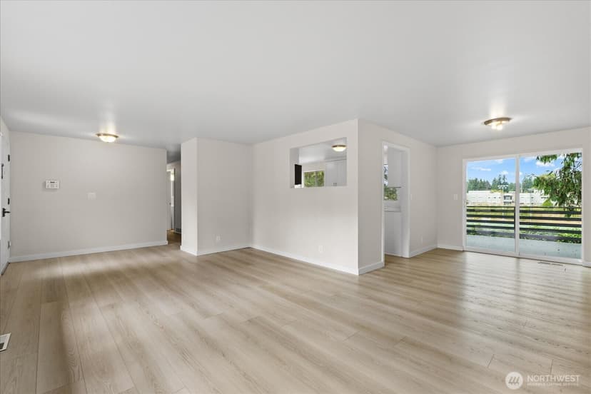 Property photo for 5819 172nd Place SW, Lynnwood photo 6