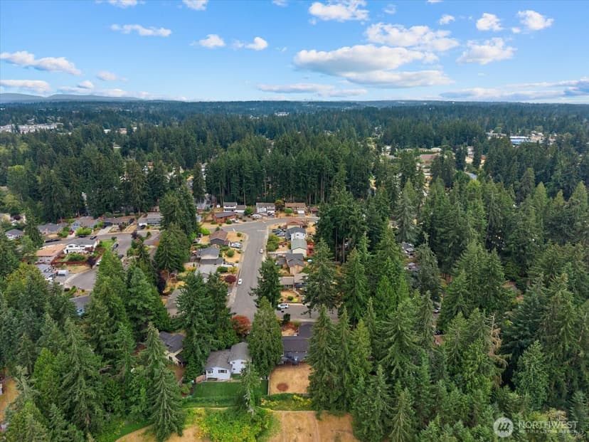 Property photo for 5819 172nd Place SW, Lynnwood photo 33