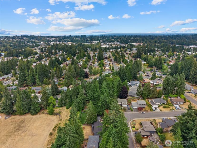 Property photo for 5819 172nd Place SW, Lynnwood photo 32