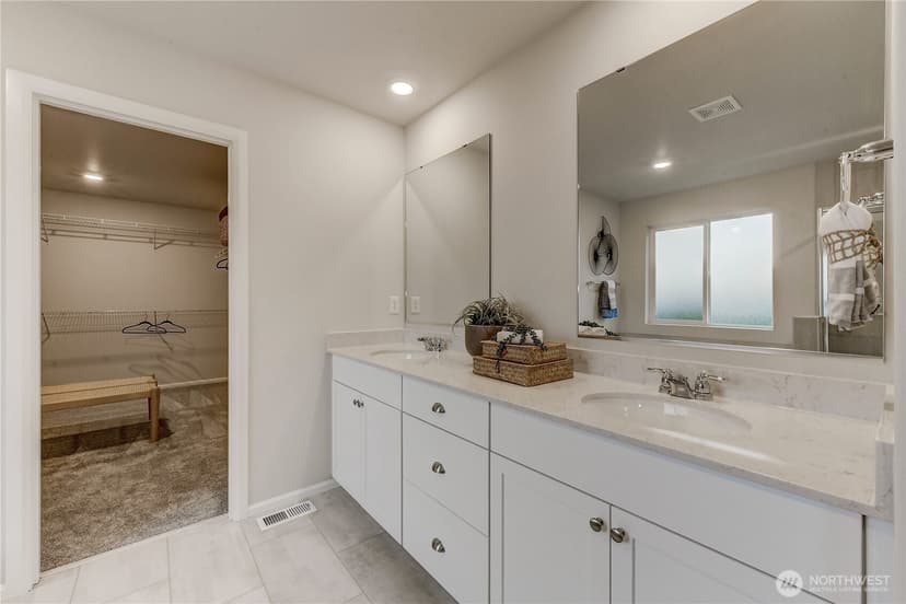 Property photo for 4940 Capilano Lane SW, Port Orchard photo 19