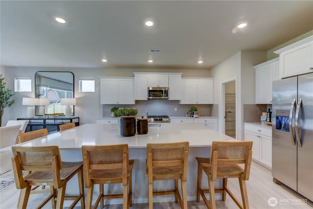 Property photo for 4940 Capilano Lane SW, Port Orchard photo 5