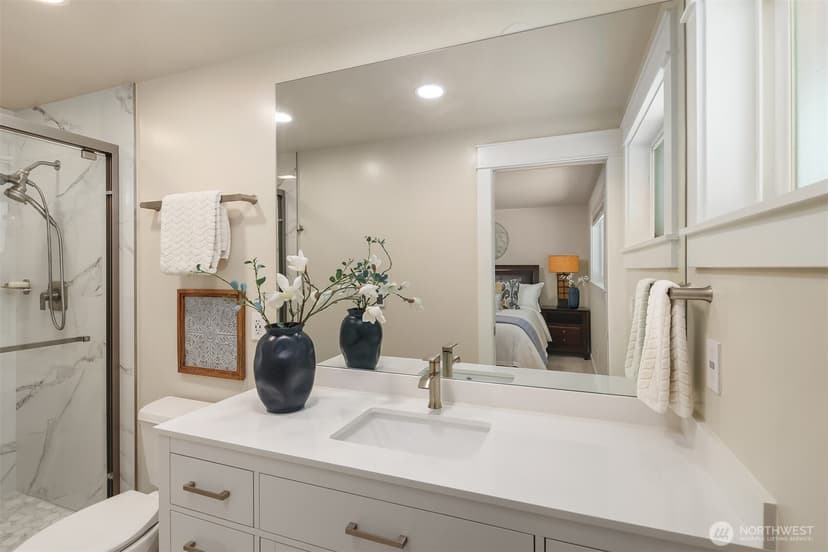Property photo for 525 Mount Everest Lane SW, Issaquah photo 18