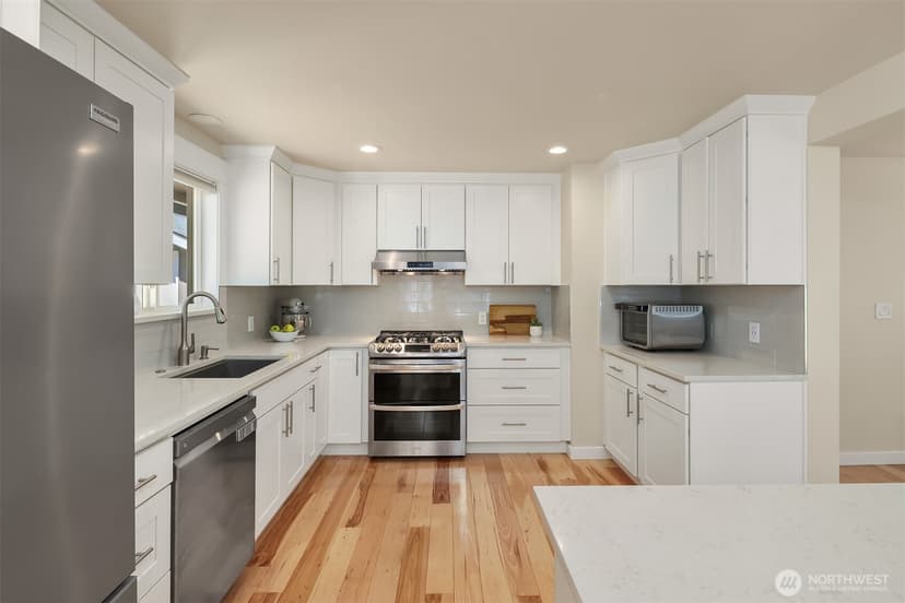 Property photo for 525 Mount Everest Lane SW, Issaquah photo 10