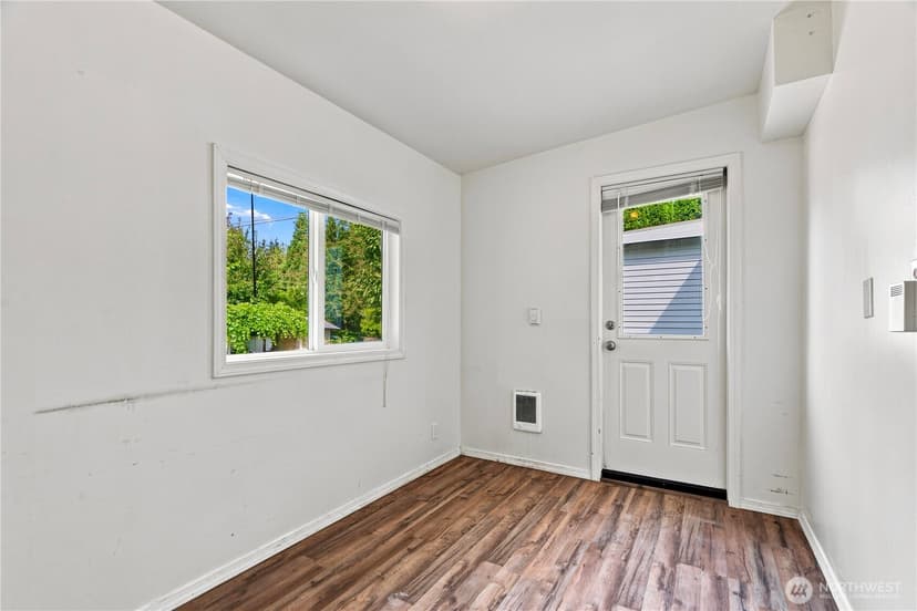Property photo for 14408 42nd Avenue W, Lynnwood photo 11