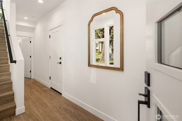 Property photo for 1713 17th Avenue, Seattle photo 2