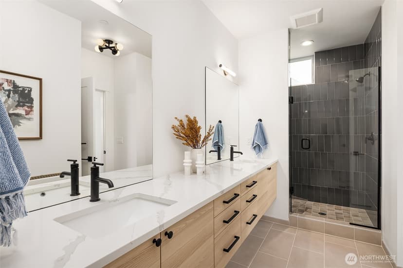 Property photo for 1713 17th Avenue, Seattle photo 17