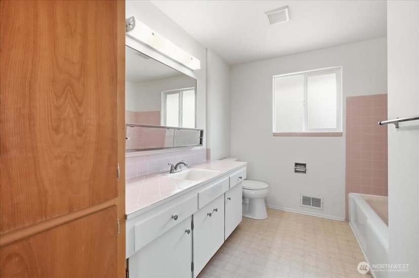 Property photo for 2412 N Cheyenne Street, Tacoma photo 16