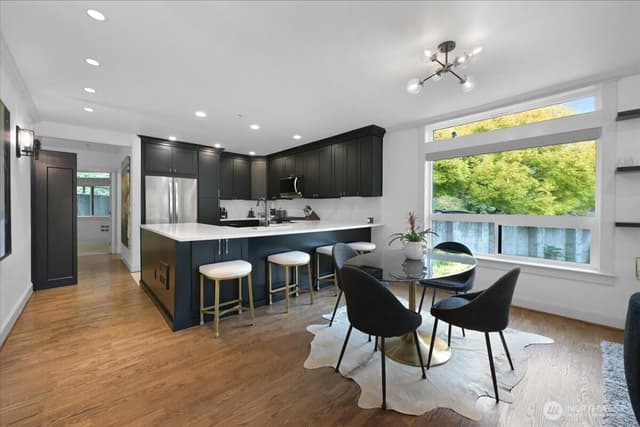 Property photo for 121 Lakeside Avenue #201, Seattle photo 4