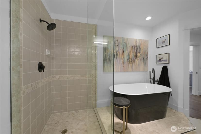 Property photo for 121 Lakeside Avenue #201, Seattle photo 11