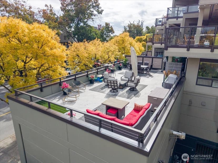 Property photo for 121 Lakeside Avenue #201, Seattle photo 17