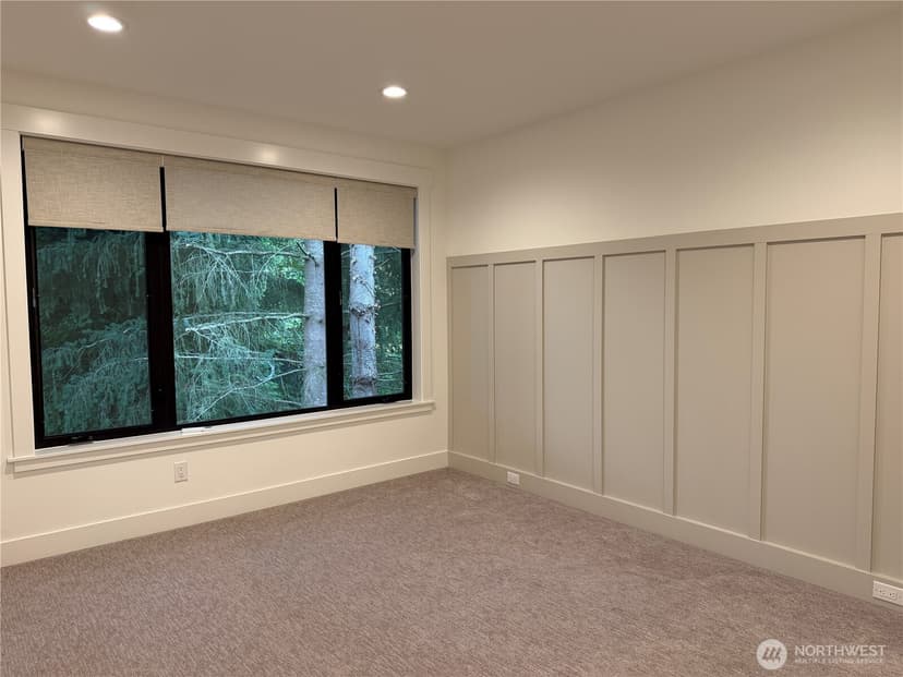Property photo for 8013 131st Place NE, Kirkland photo 15