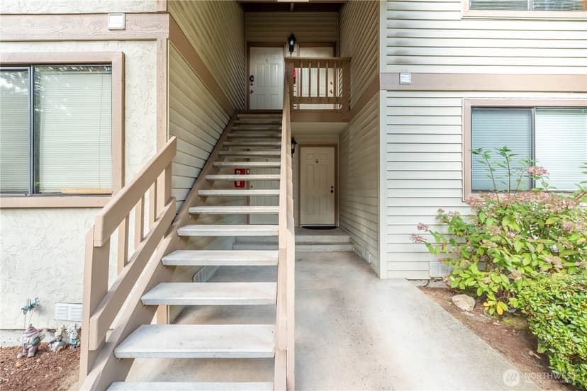 Property photo for 17515 118th Avenue SE #B4, Renton photo 12